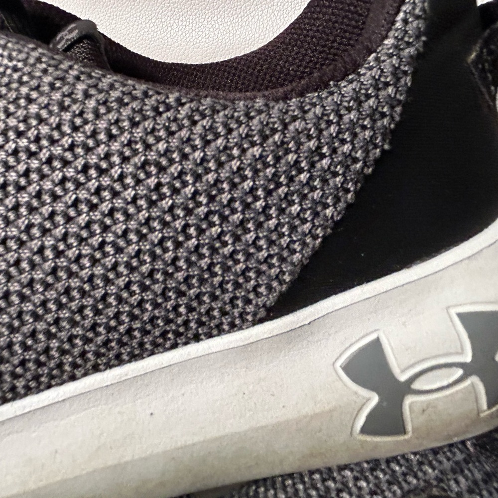 Under Armour Gray and Black Sneakers like new